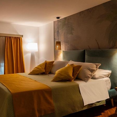 Two Rooms Chiaia 37 那不勒斯 外观 照片