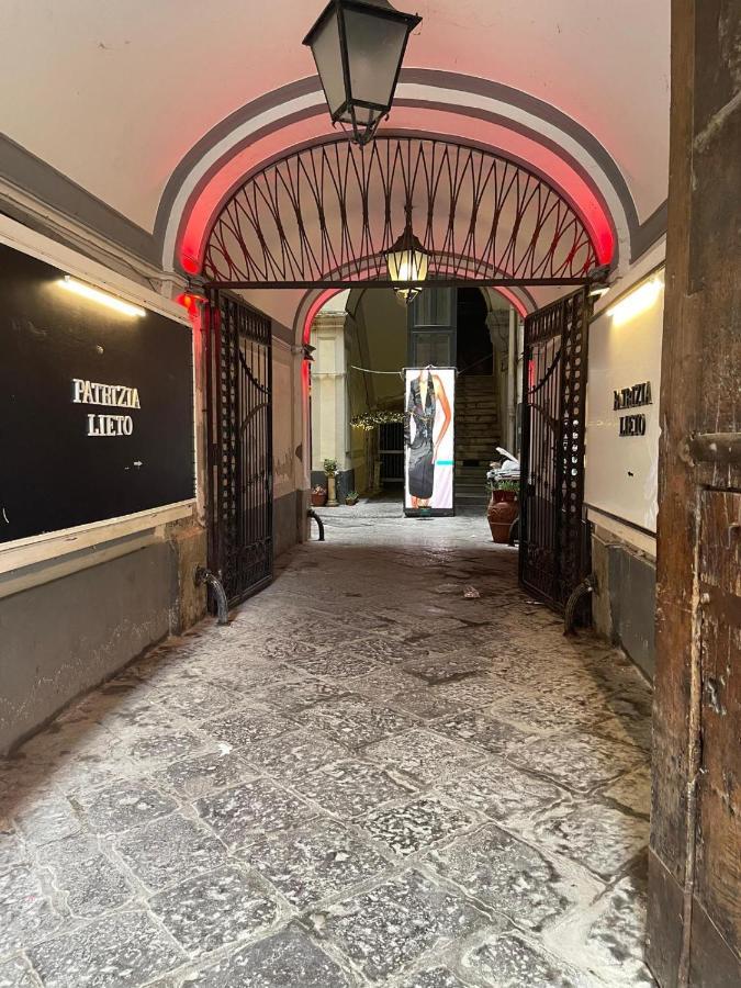 Two Rooms Chiaia 37 那不勒斯 外观 照片