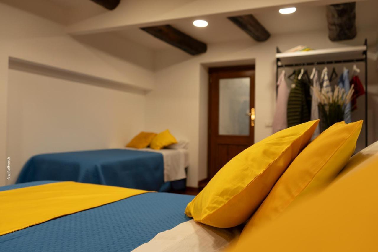 Two Rooms Chiaia 37 那不勒斯 外观 照片