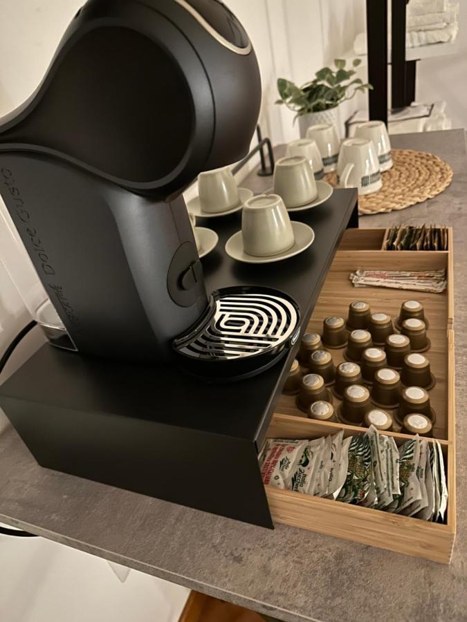 Two Rooms Chiaia 37 那不勒斯 外观 照片
